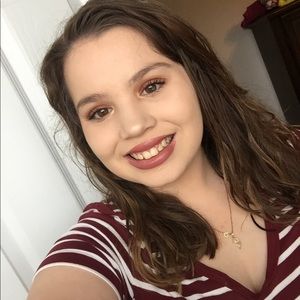 Meet your Posher, Lydia